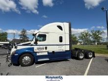2023 Freightliner Cascadia 126 Sleeper Truck