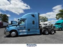 2021 Freightliner Cascadia 126 Sleeper Truck