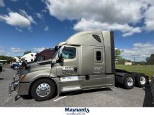 2023 Freightliner Cascadia 126 Sleeper Truck