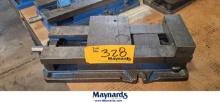 KURT 8" VISE