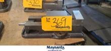 KURT 8" MACHINE VISE
