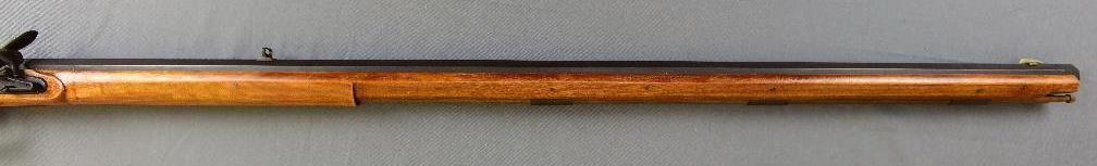 KENTUCKY STYLE FLINT LOCK RIFLE BY DIXIE GUN WORKS