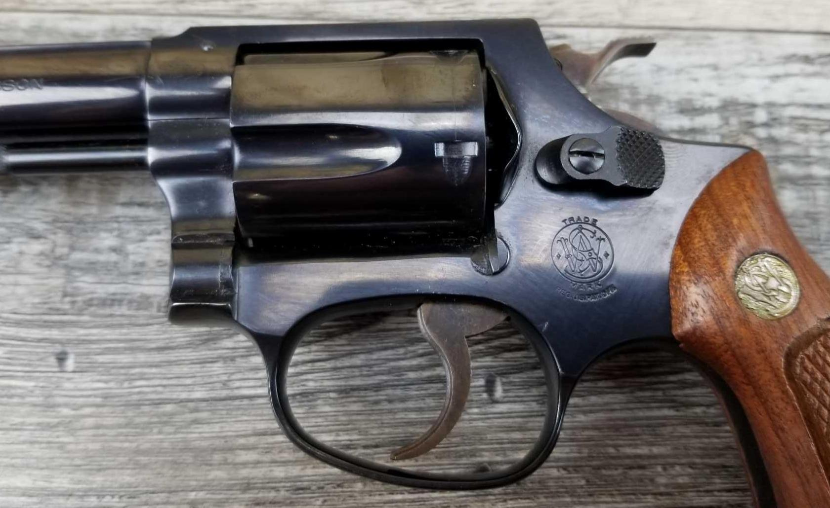 SMITH & WESSON MODEL 36-1