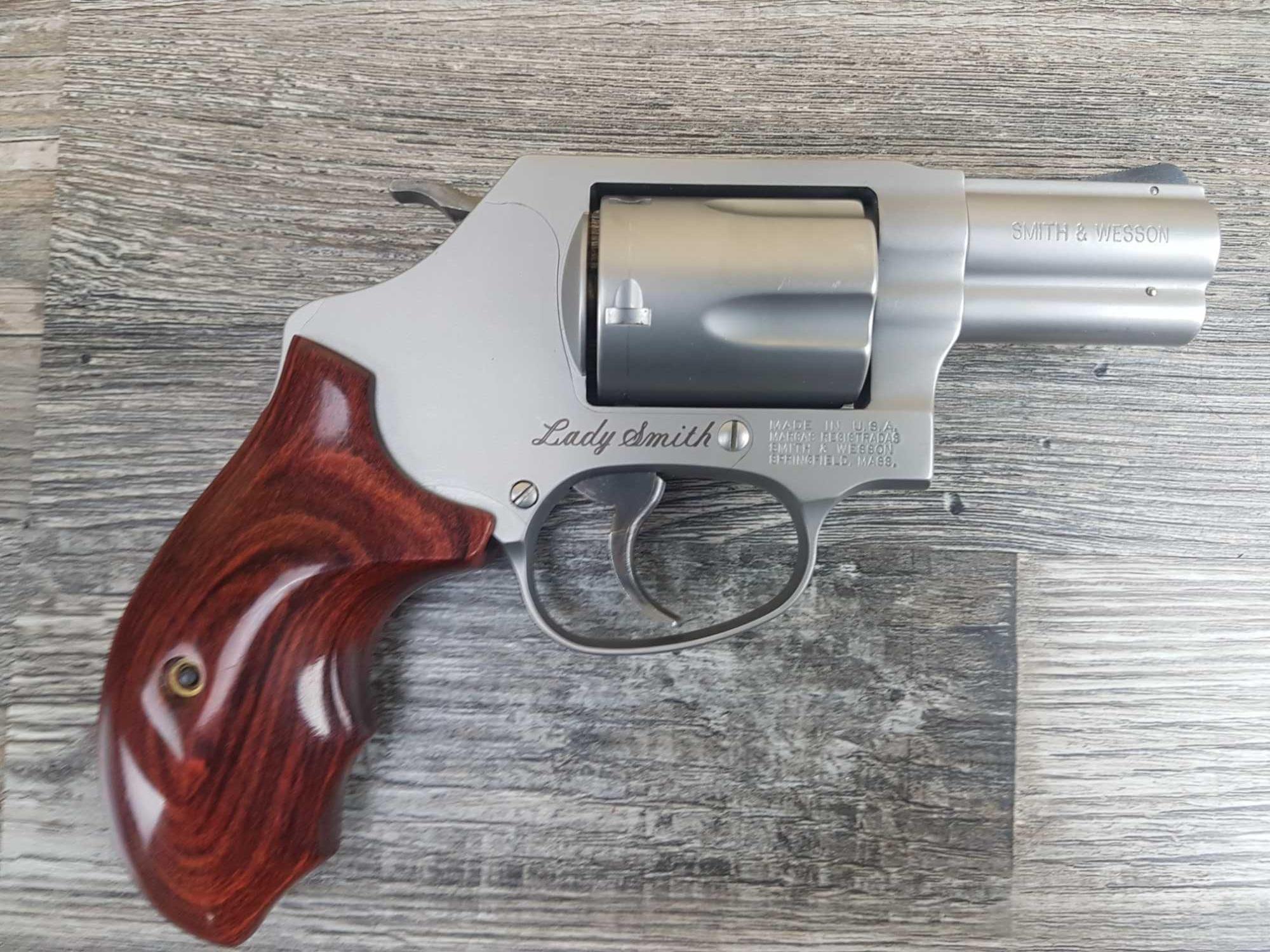 SMITH & WESSON MODEL 60-14 LADY SMITH