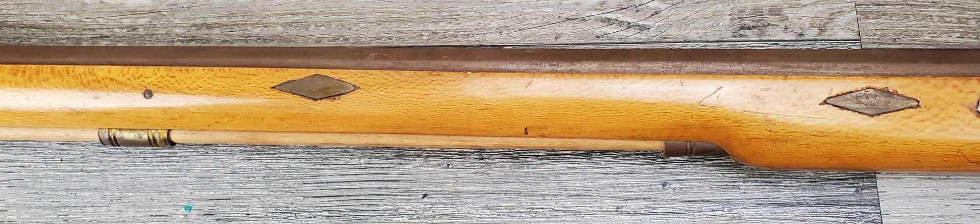 JUKAR MODEL KENTUCKY RIFLE