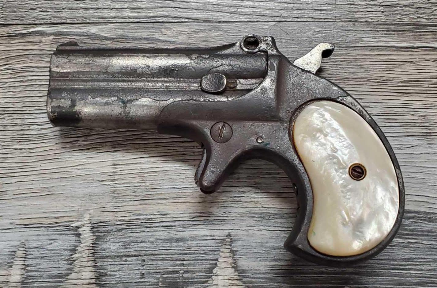 REMINGTON MODEL DERRINGER
