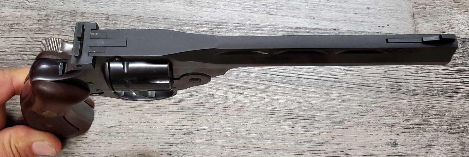 HARRINGTON & RICHARDSON (H&R) MODEL 999