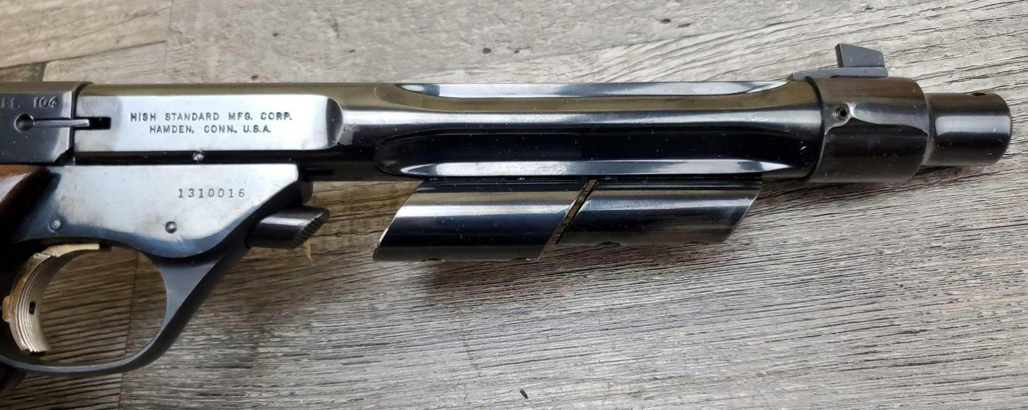 HIGH STANDARD MODEL SUPERMATIC TROPHY 104