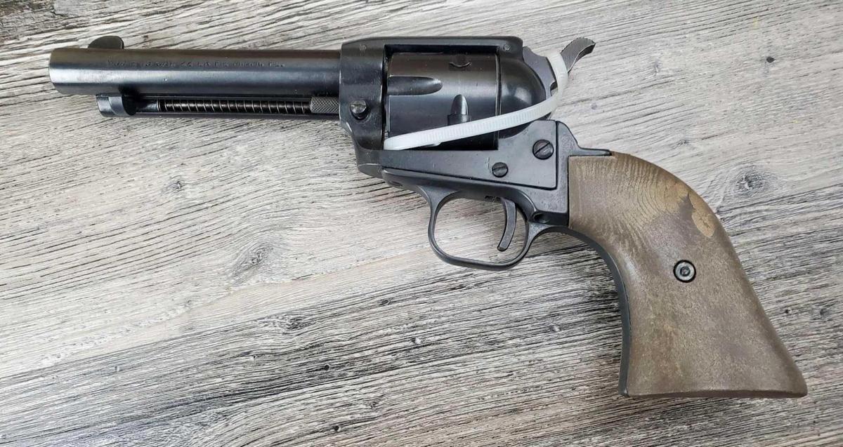 F.I.E. MODEL E15