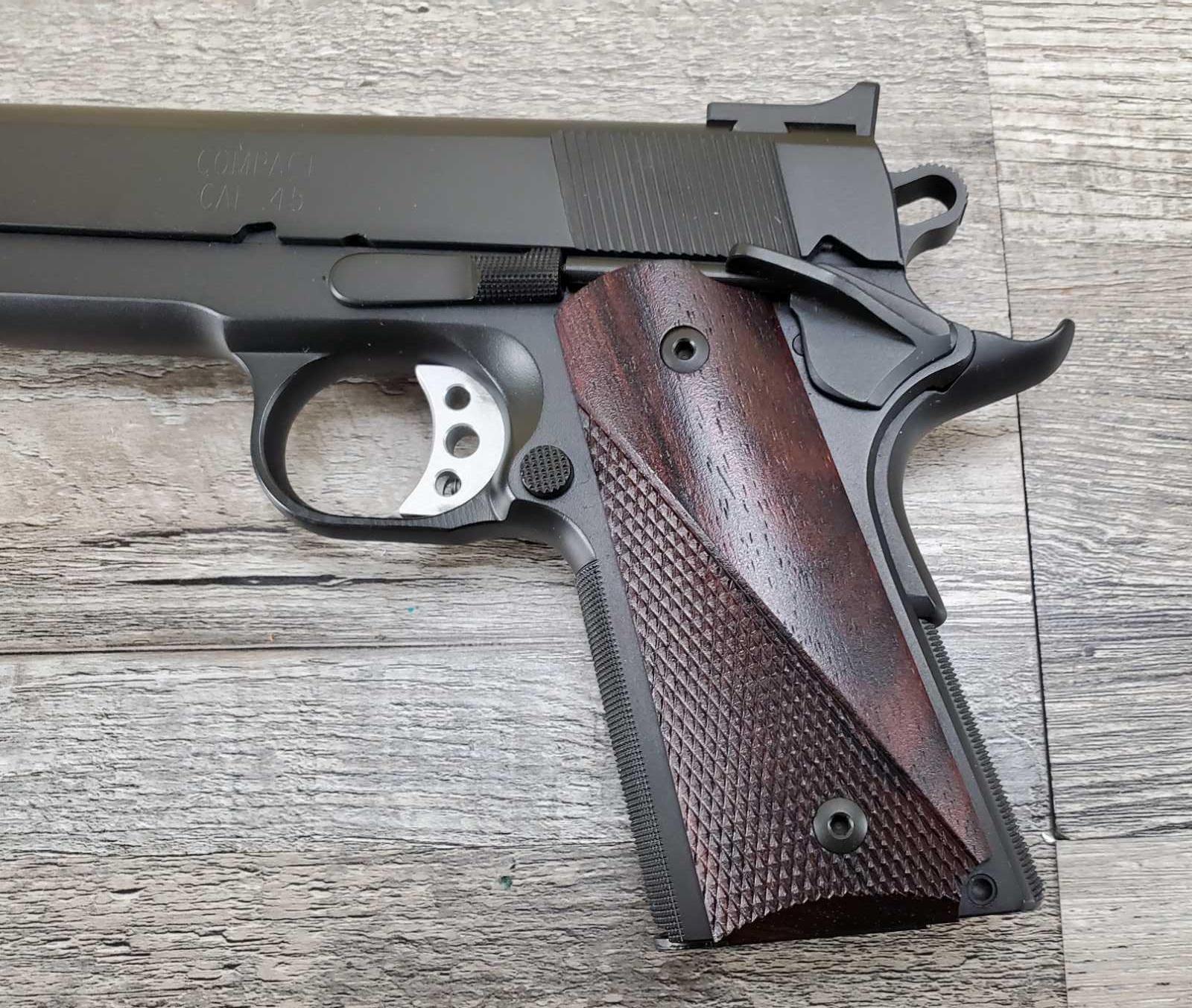 SPRINGFIELD MODEL COMPACT CUSTOM