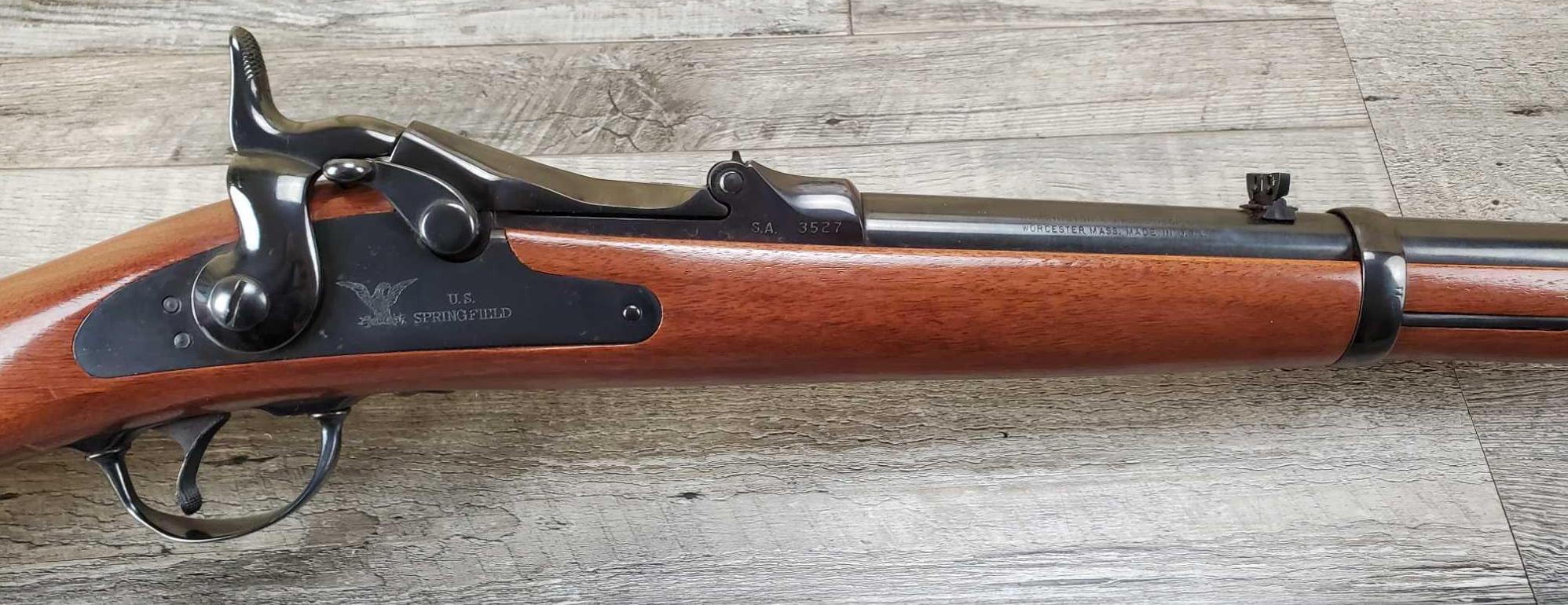 HARRINGTON & RICHARDSON (H&R) MODEL 1873