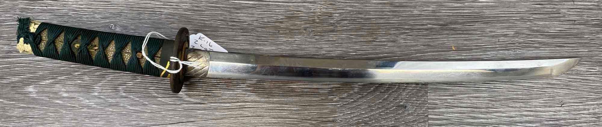 LOT OF TWO JAPANESE WAKIZASHIS
