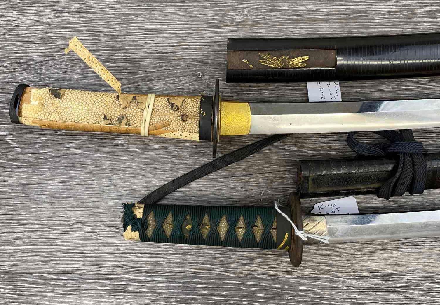 LOT OF TWO JAPANESE WAKIZASHIS