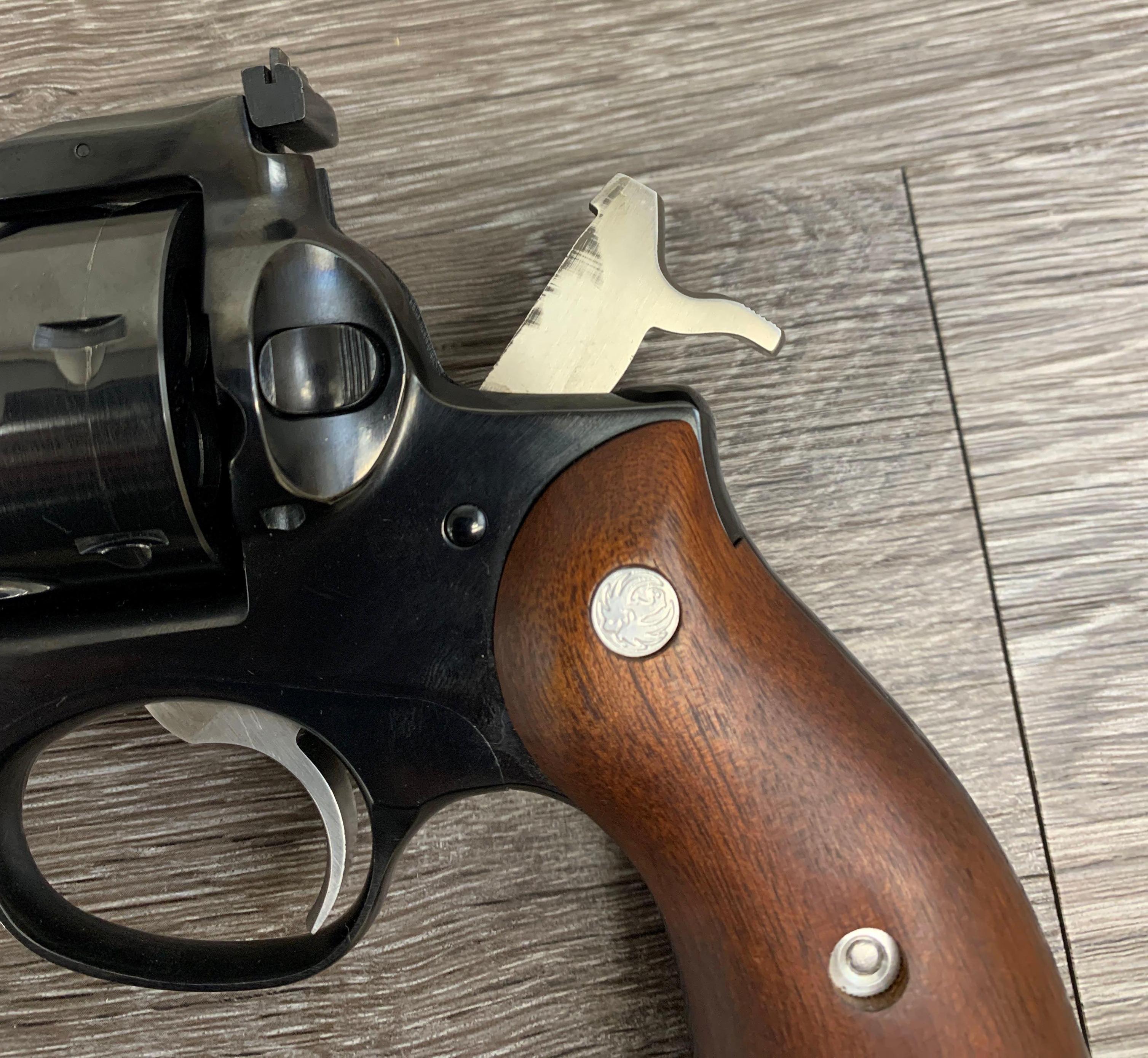 RUGER REDHAWK .44 MAGNUM REVOLVER