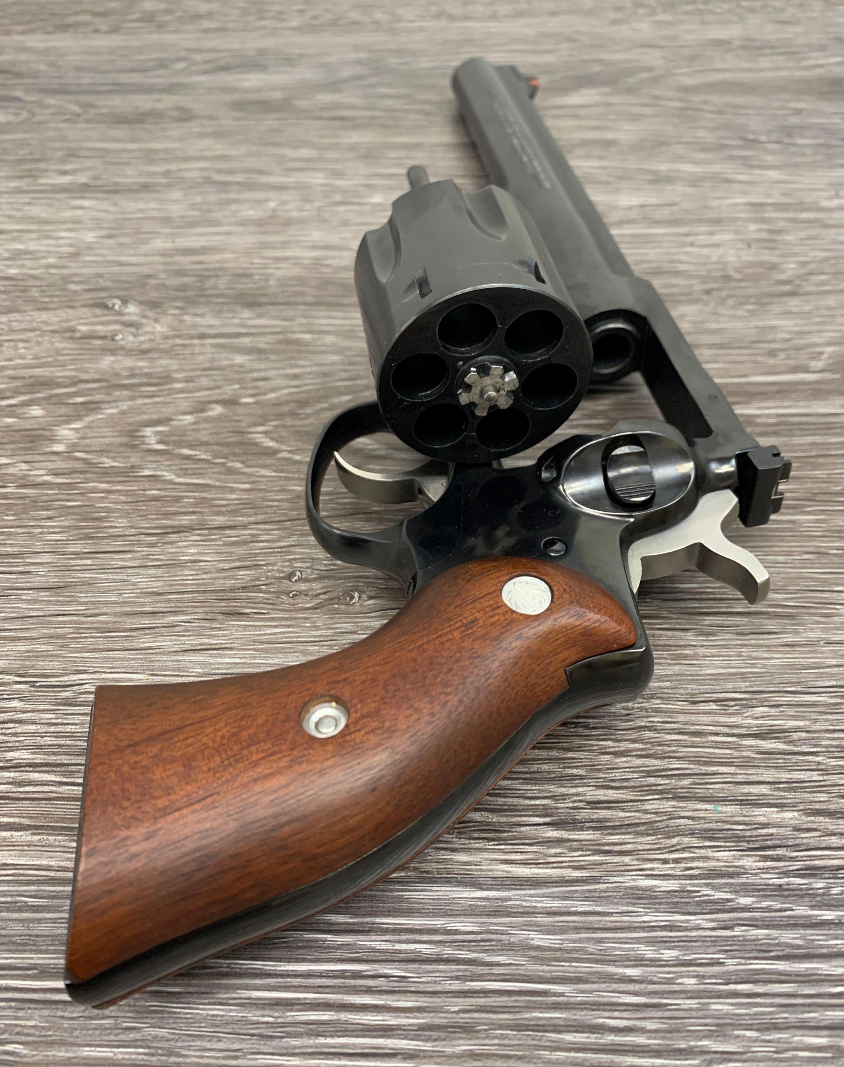 RUGER REDHAWK .44 MAGNUM REVOLVER