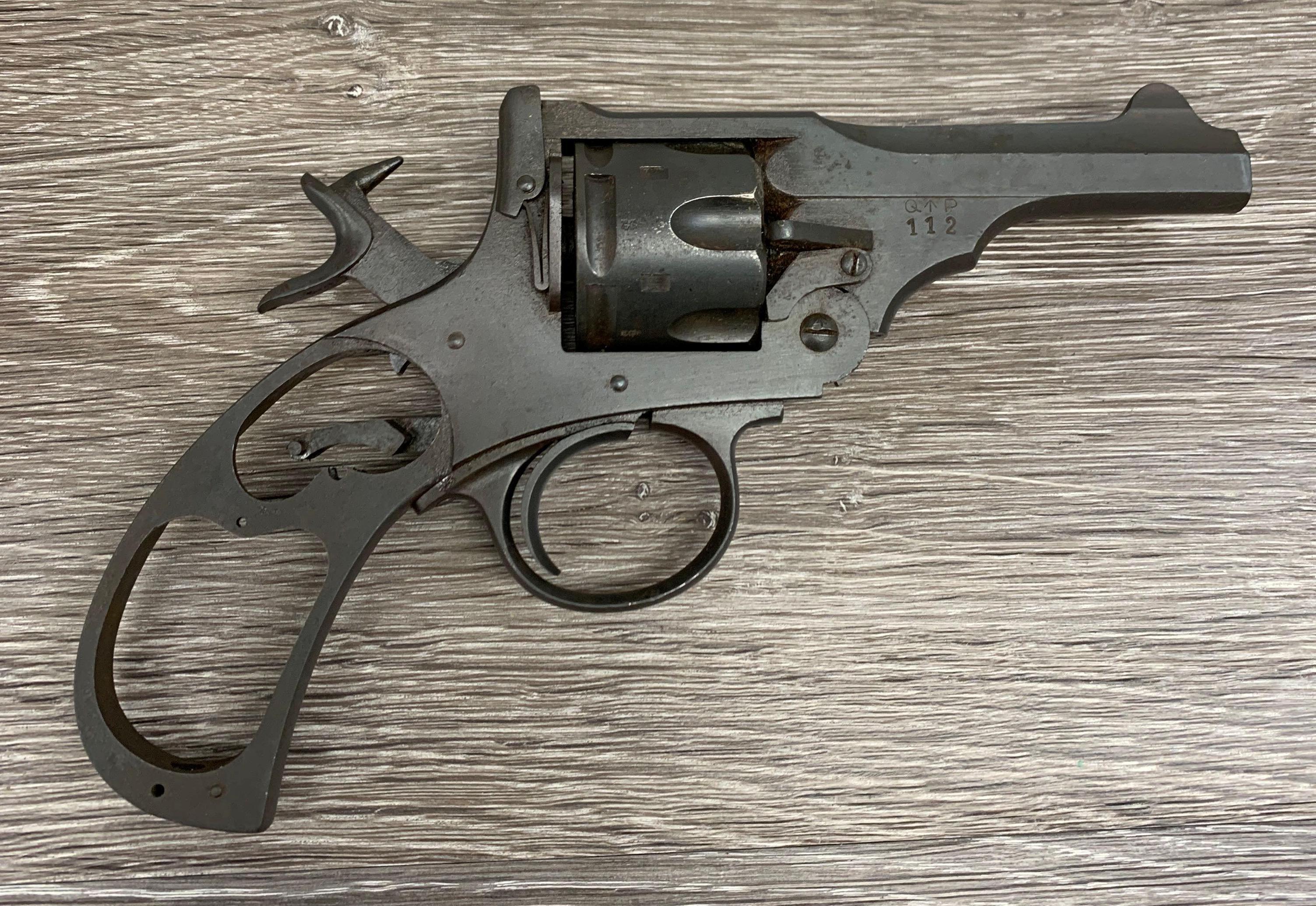 WEBLEY & SCOTT MK IV .38 S&W REVOLVER