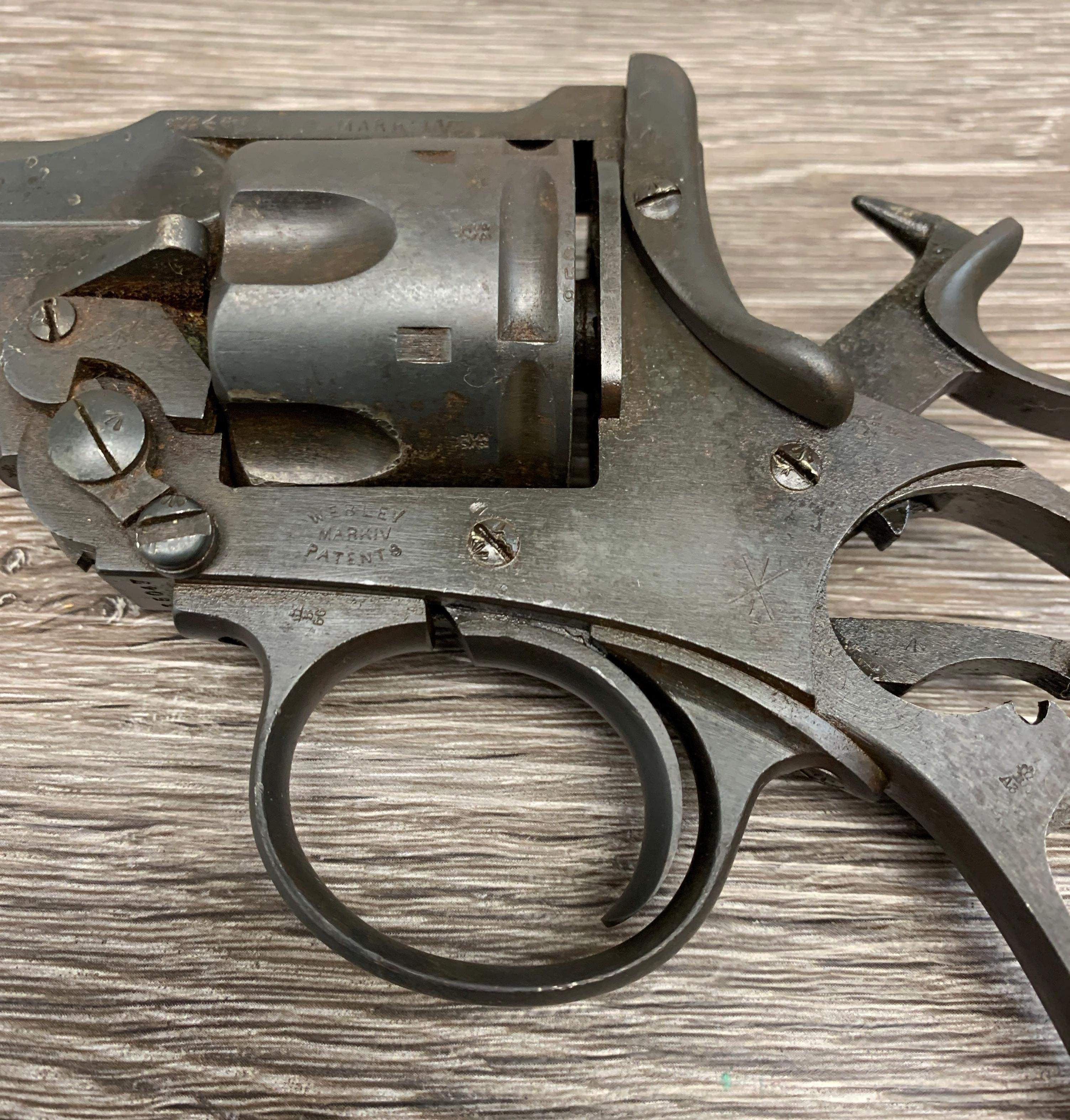 WEBLEY & SCOTT MK IV .38 S&W REVOLVER