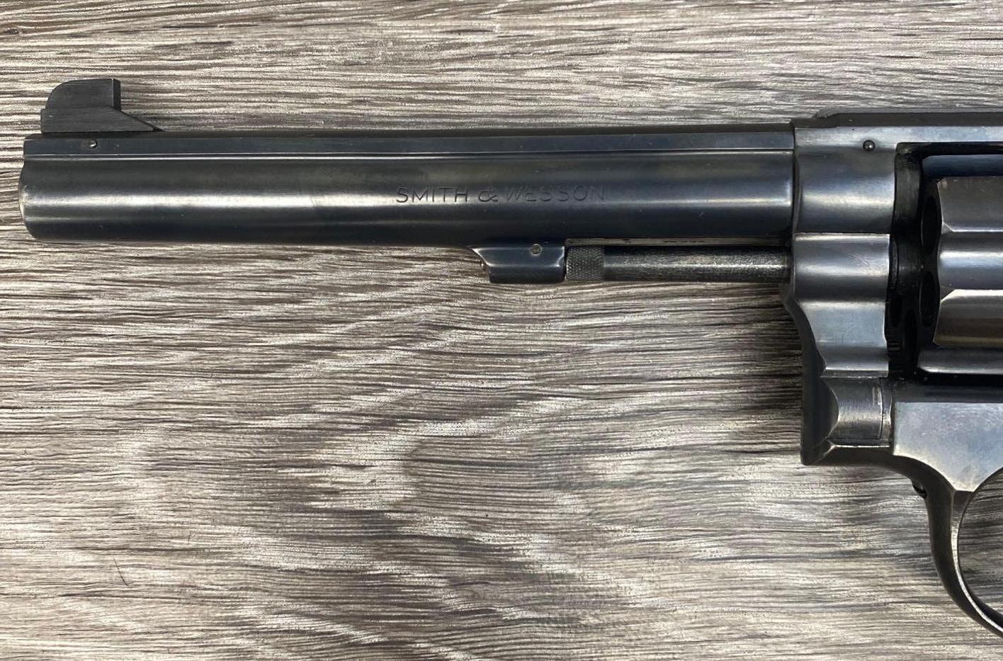 SMITH & WESSON 10 .38 REVOLVER