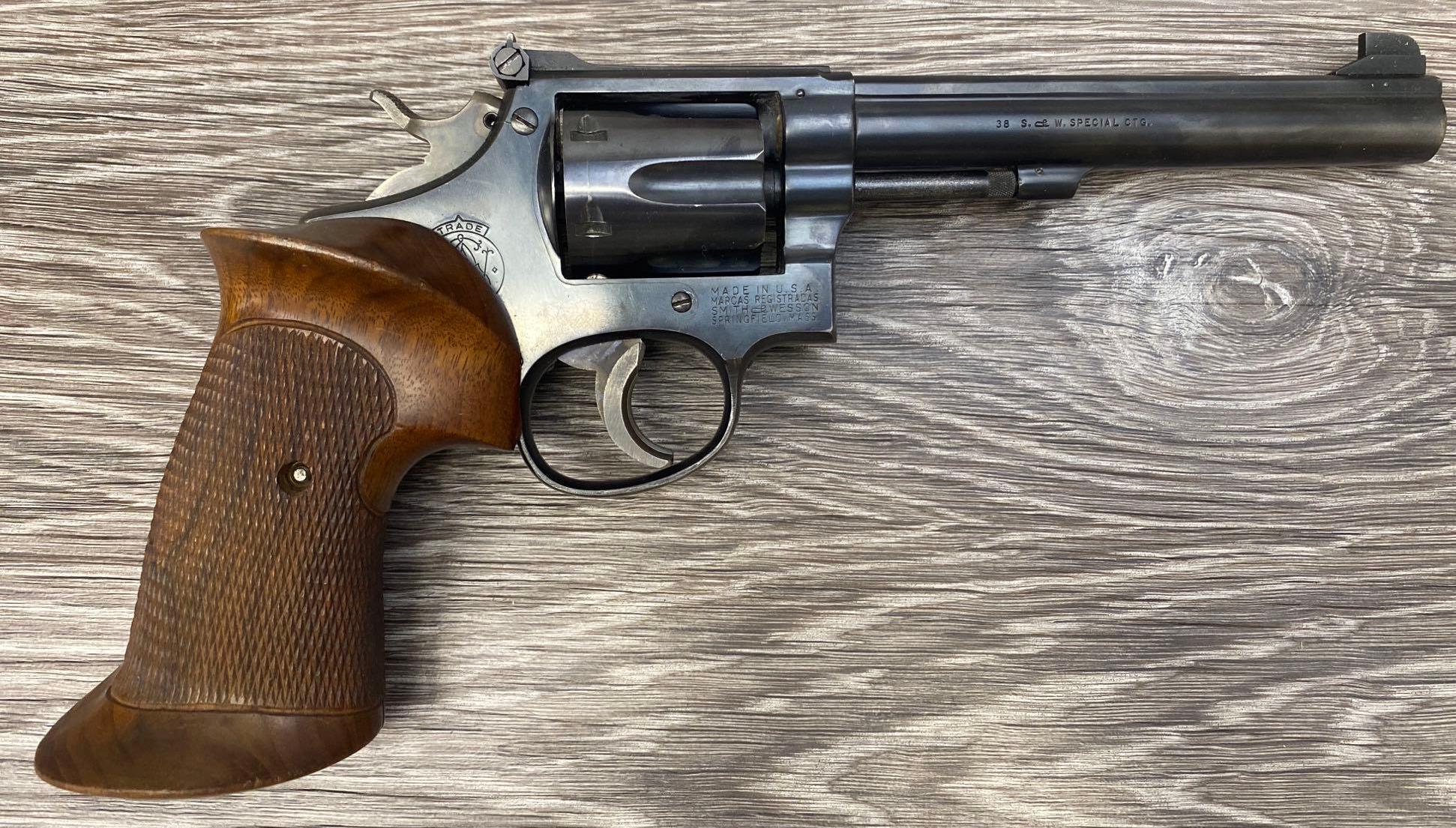 SMITH & WESSON 10 .38 REVOLVER