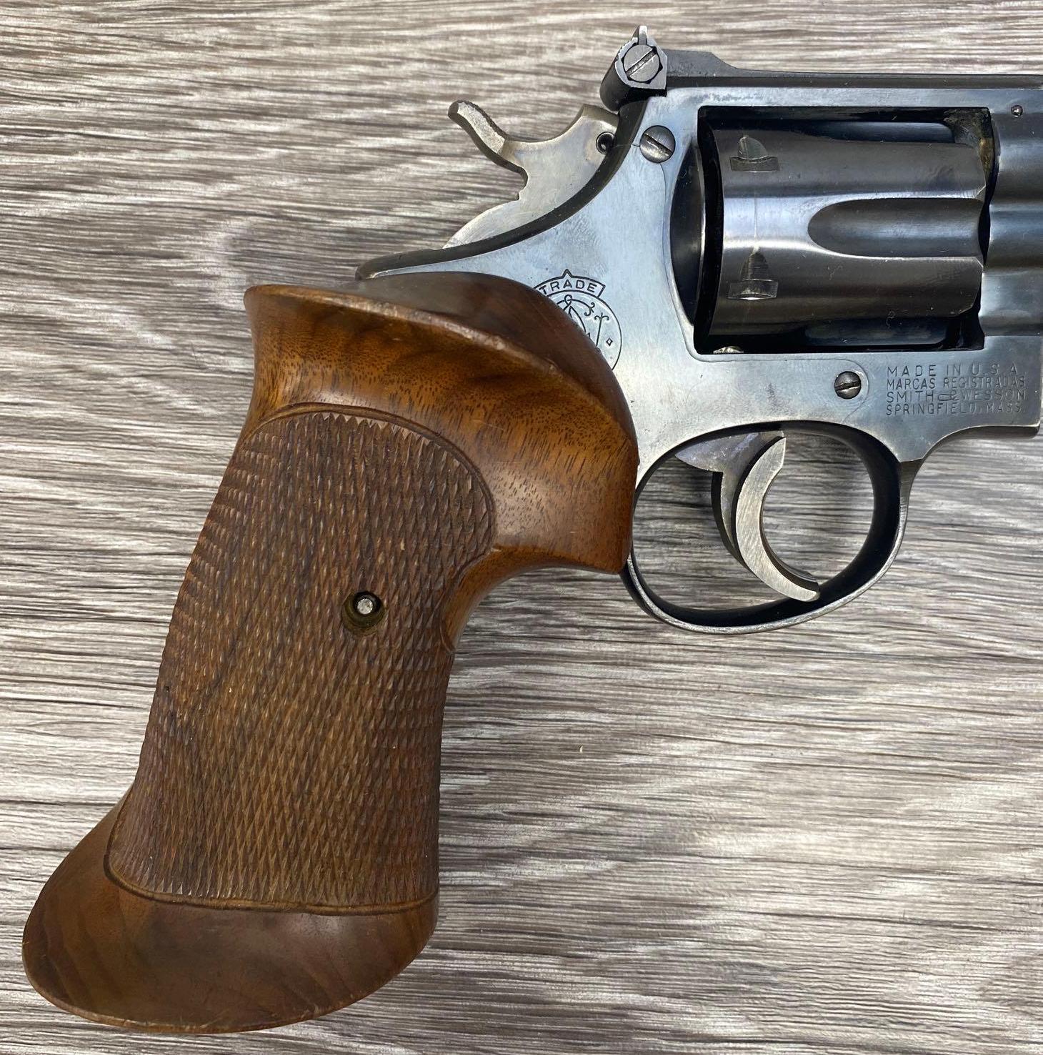 SMITH & WESSON 10 .38 REVOLVER