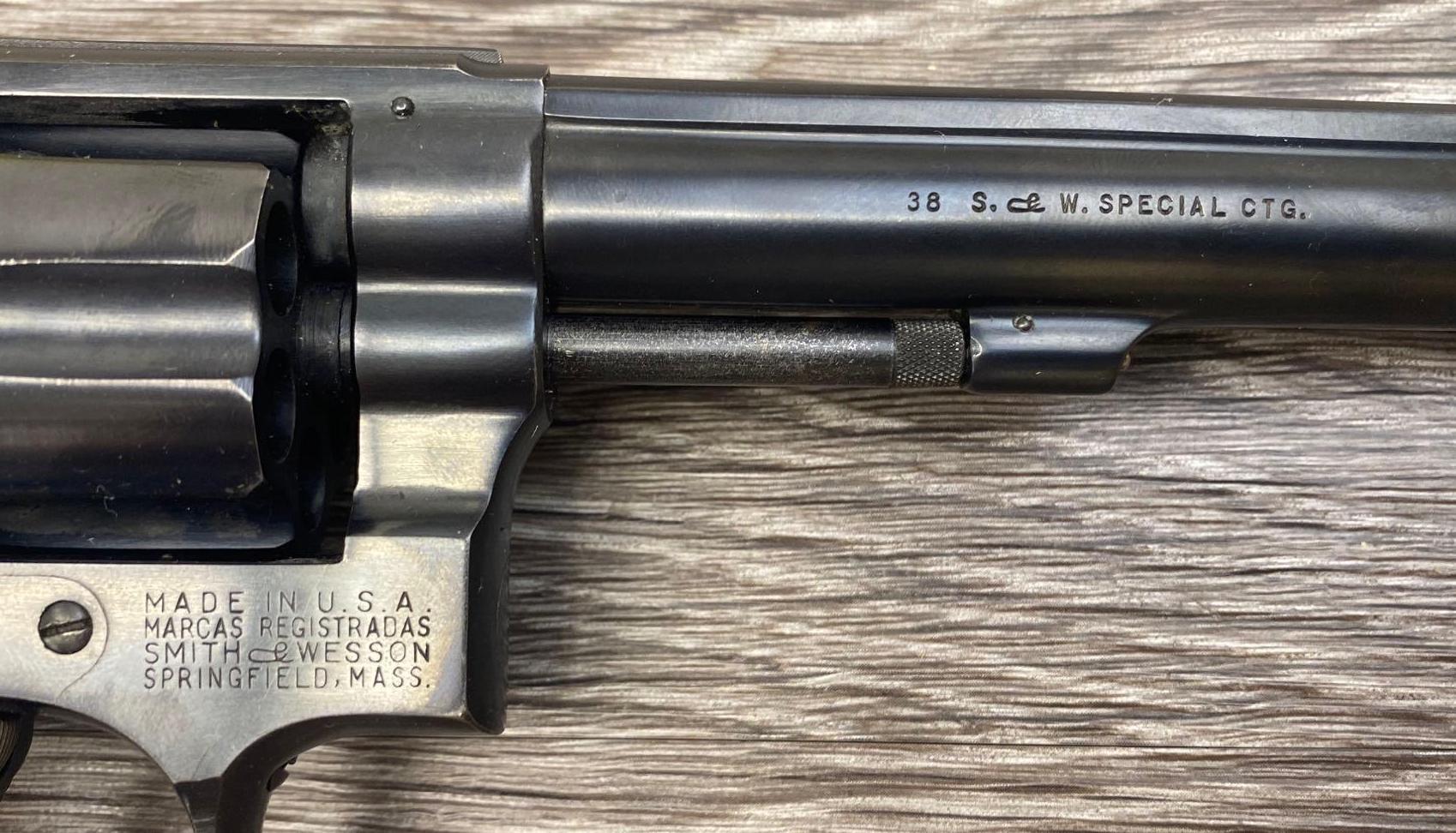 SMITH & WESSON 10 .38 REVOLVER