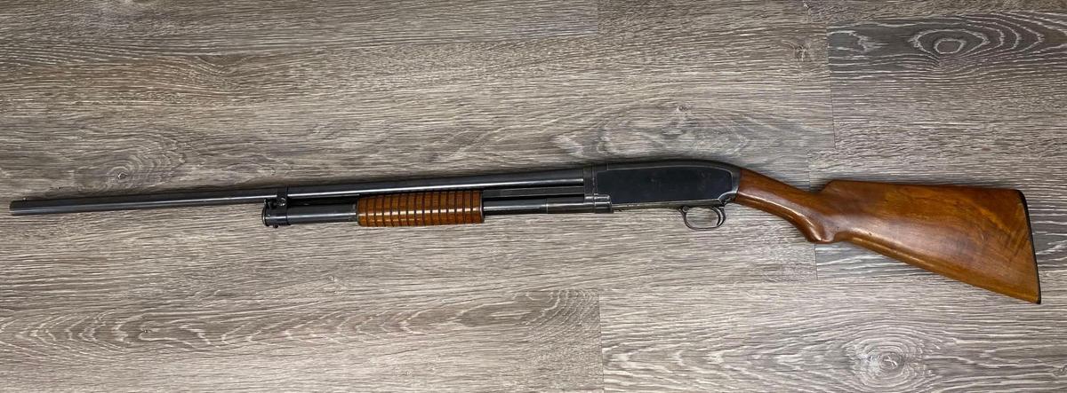 WINCHESTER MODEL 12 16 GAUGE PUMP ACTION SHOTGUN