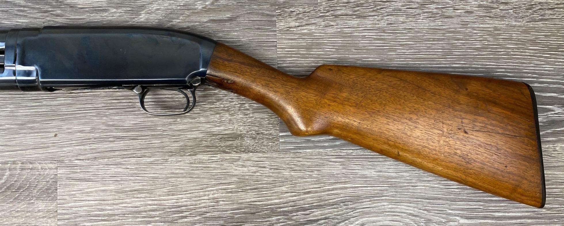 WINCHESTER 12 12 GAUGE PUMP ACTION SHOTGUN