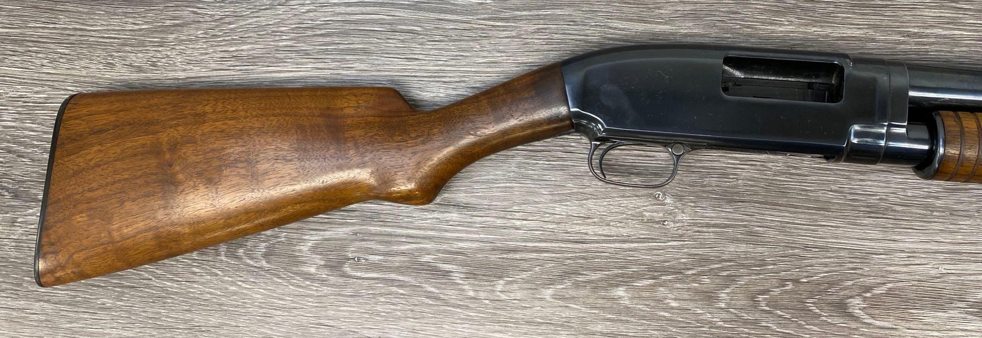 WINCHESTER 12 12 GAUGE PUMP ACTION SHOTGUN