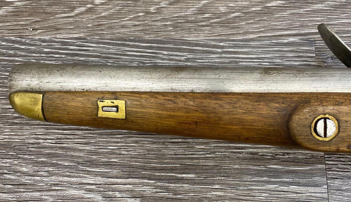 SINGLE SHOT FLINTLOCK PISTOL .70 CALIBER