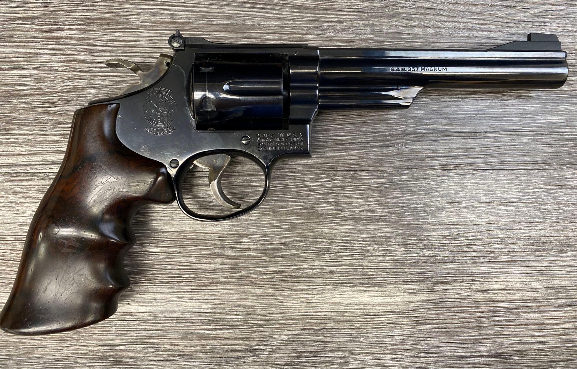 SMITH & WESSON MODEL 19-3 .357 MAG. CAL. DA REVOLVER