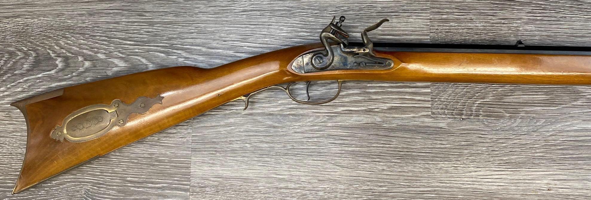 ITALIAN REPRODUCTION BY EUROARMS BLACK POWDER FLINTLOCK KENTUCKY-STYLE SINGLE SHOT .44 CAL. RIFLE.