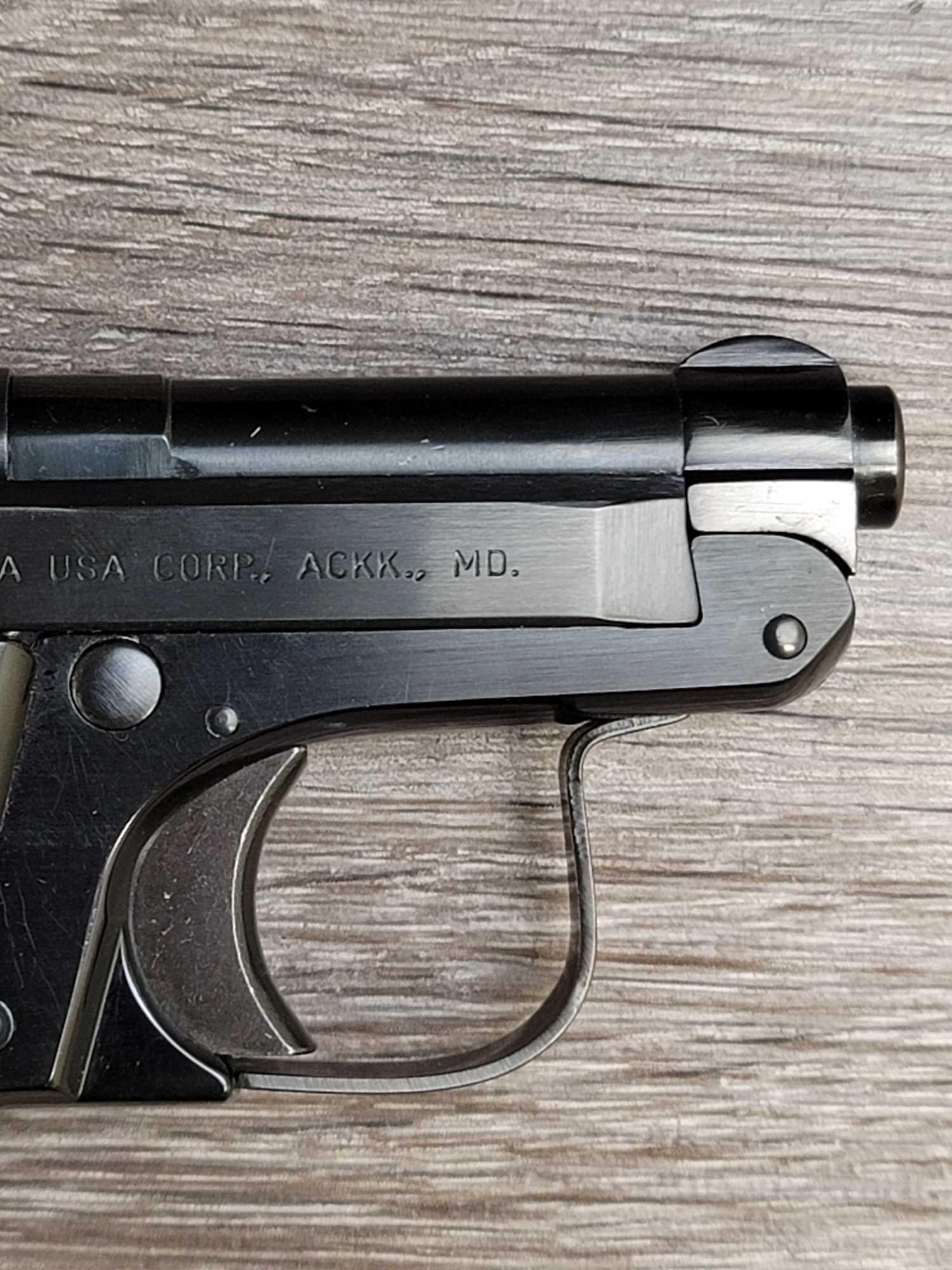 BERETTA MODEL 950BS .22 SHORT TIP-UP BARREL SEMI-AUTO PISTOL