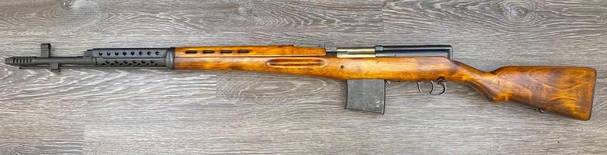 WWII RUSSIAN TOKAREV SVT 40 SEMI-AUTO RIFLE 7.62x54R CAL.