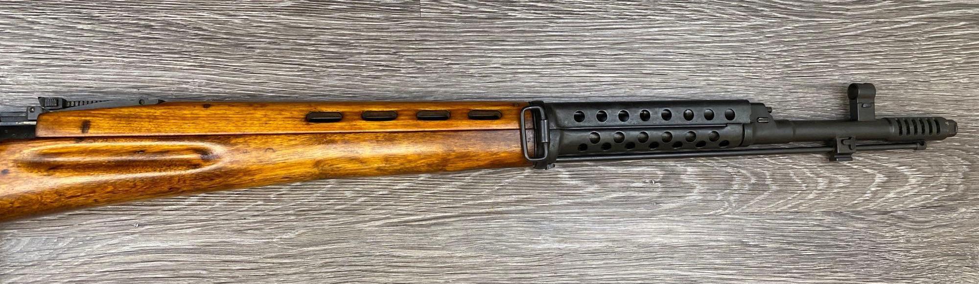 WWII RUSSIAN TOKAREV SVT 40 SEMI-AUTO RIFLE 7.62x54R CAL.