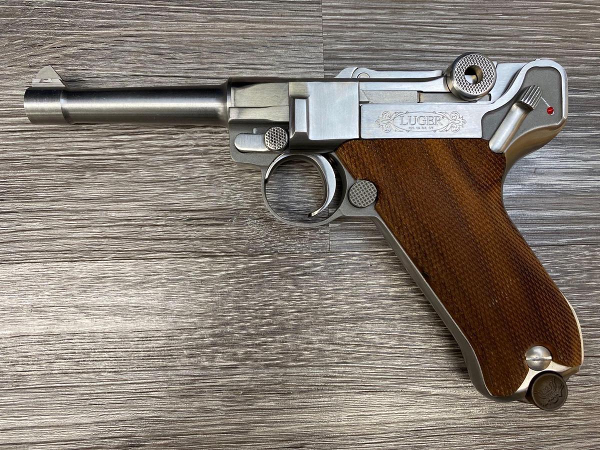 STOEGER AMERICAN EAGLE LUGER 9MM SEMI-AUTO PISTOL