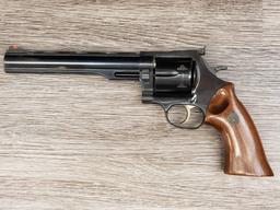 DAN WESSON ARMS MODEL 44 DA .44 MAG REVOLVER