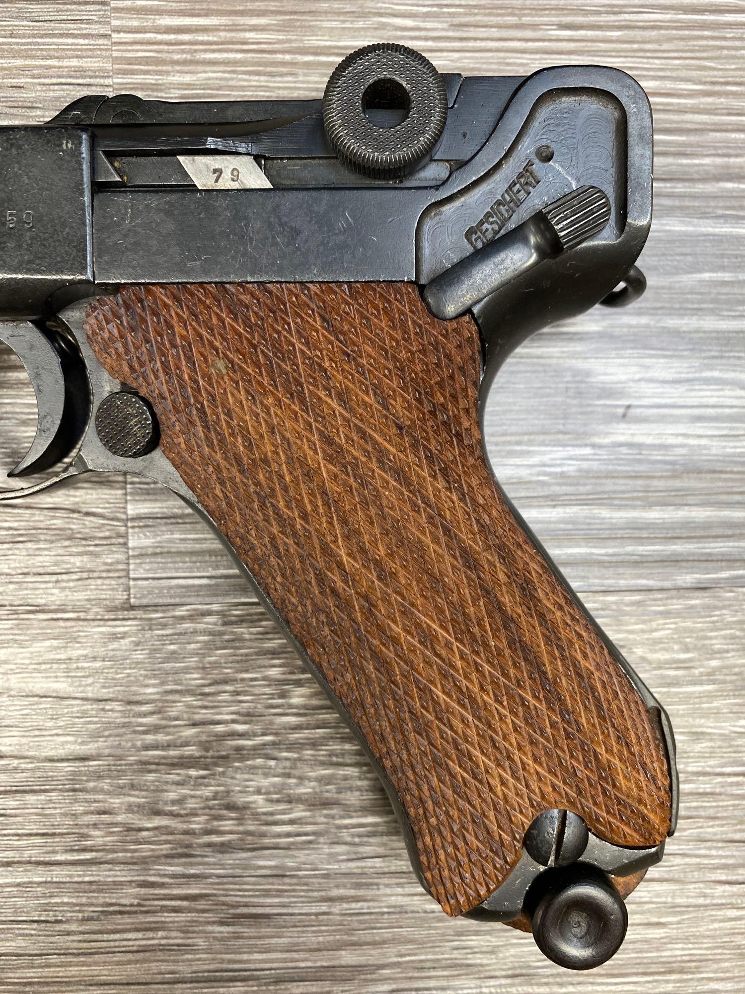 1940 DATED MAUSER S/42 LUGER P08 9MM SEMI-AUTO PISTOL WITH HOLSTER