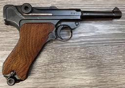 1940 DATED MAUSER S/42 LUGER P08 9MM SEMI-AUTO PISTOL WITH HOLSTER