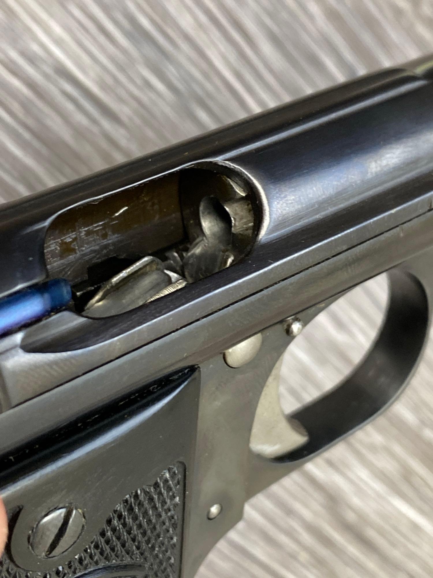ASTRA MODEL 4000 FALCON SEMI-AUTO PISTOL .22 LR CAL.