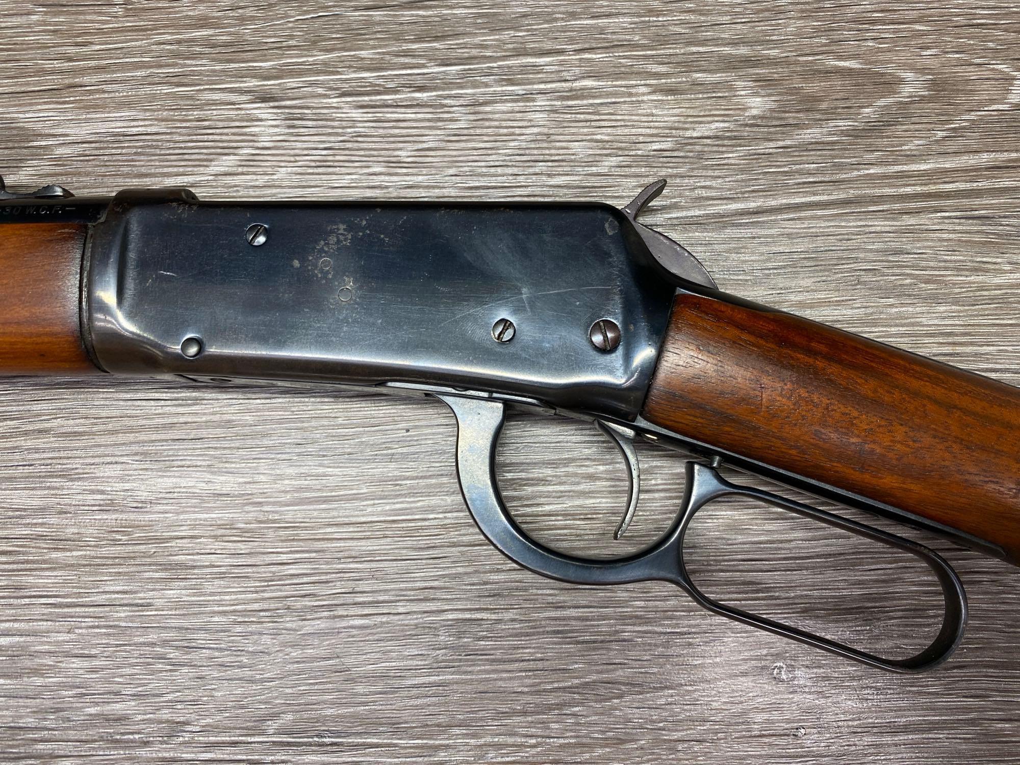 WINCHESTER MODEL 94 FLATBAND LEVER ACTION CARBINE .30 WCF CALIBER (CIRCA 1894)