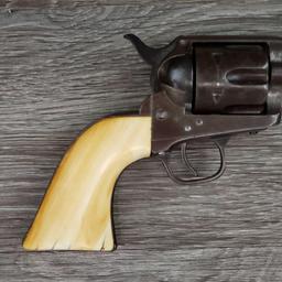 ANTIQUE COLT SAA .45 CAL. 5" BBL. NATURAL MATERIAL GRIPS (CIRCA 1877)