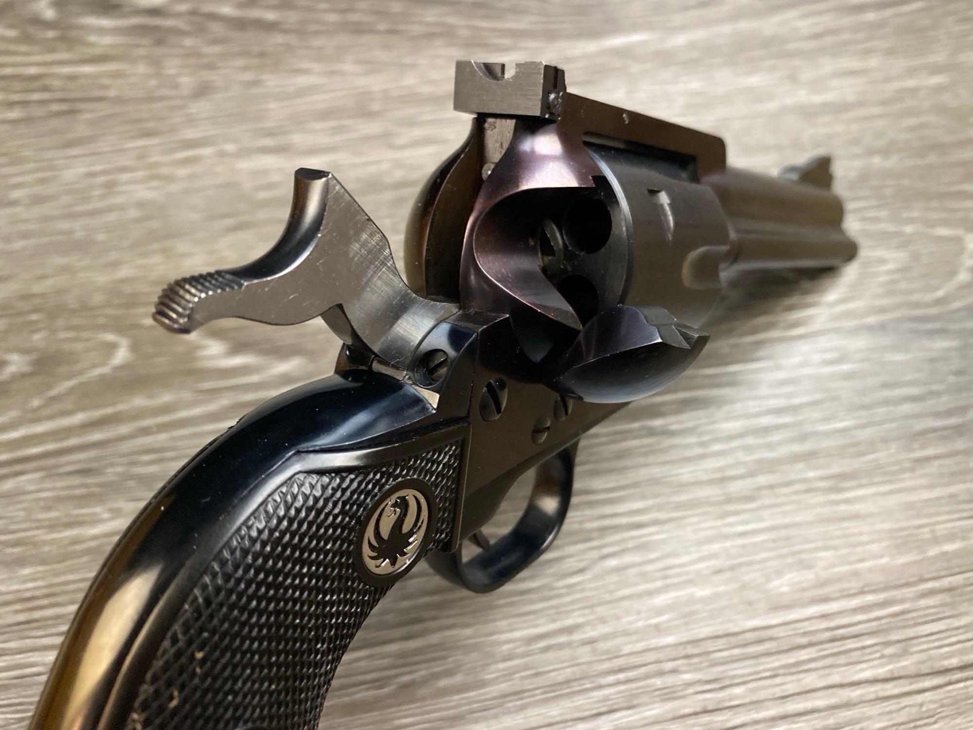 LIKE NEW RUGER BLACKHAWK FLAT TOP SAA .357 MAGNUM 4.5" BBL