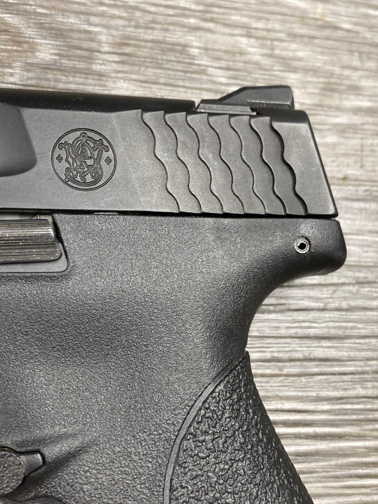 SMITH & WESSON M&P SHIELD SEMI-AUTO PISTOL 9MM CAL