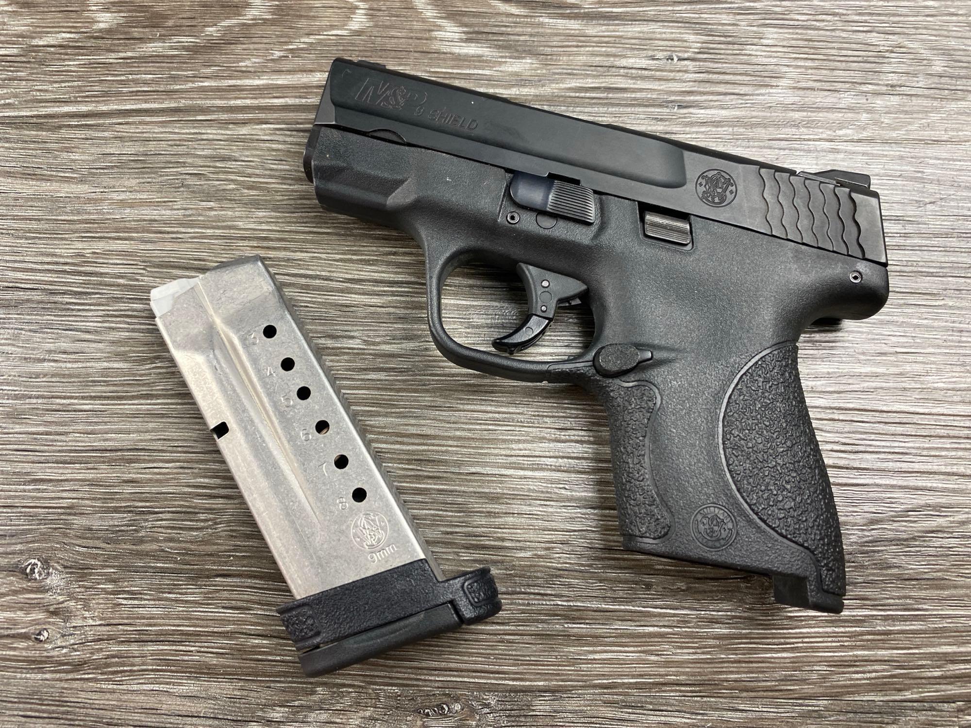SMITH & WESSON M&P SHIELD SEMI-AUTO PISTOL 9MM CAL