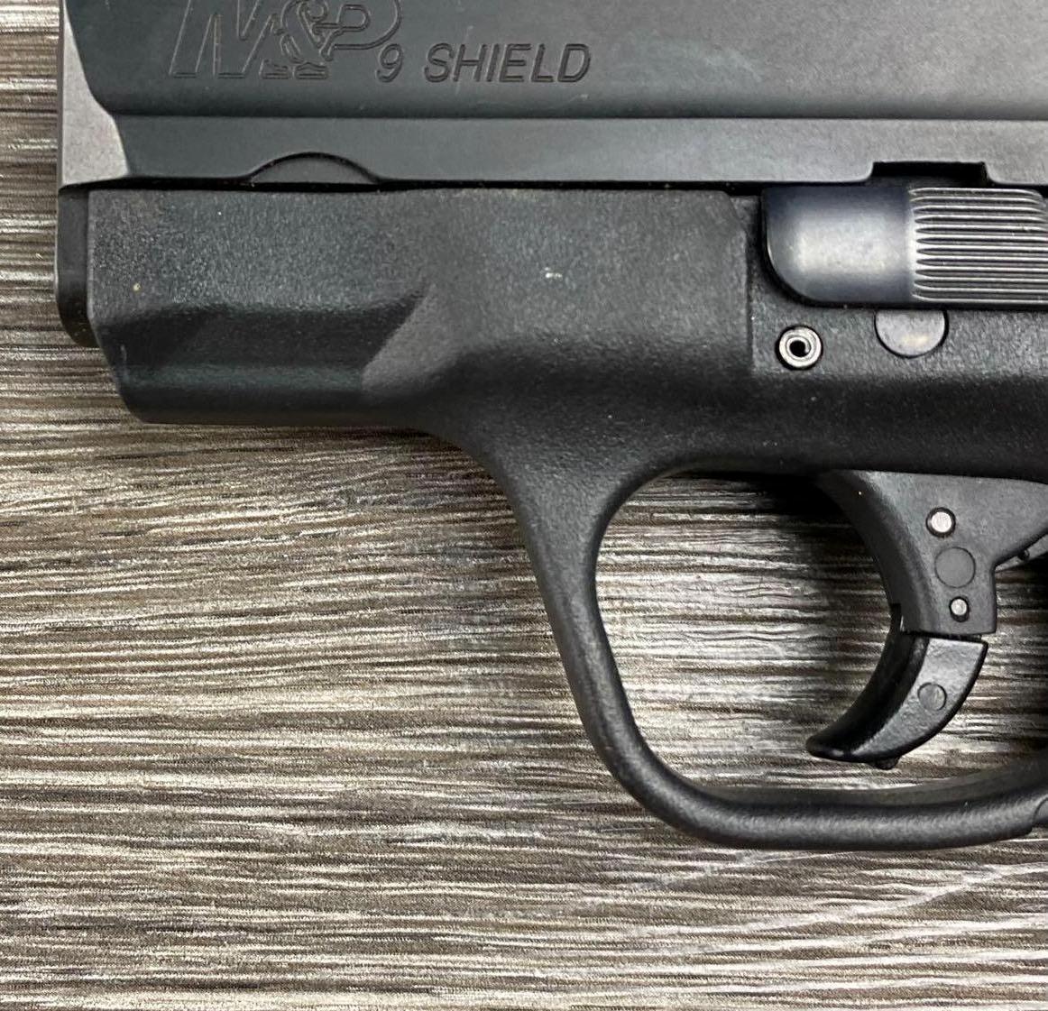 SMITH & WESSON M&P SHIELD SEMI-AUTO PISTOL 9MM CAL
