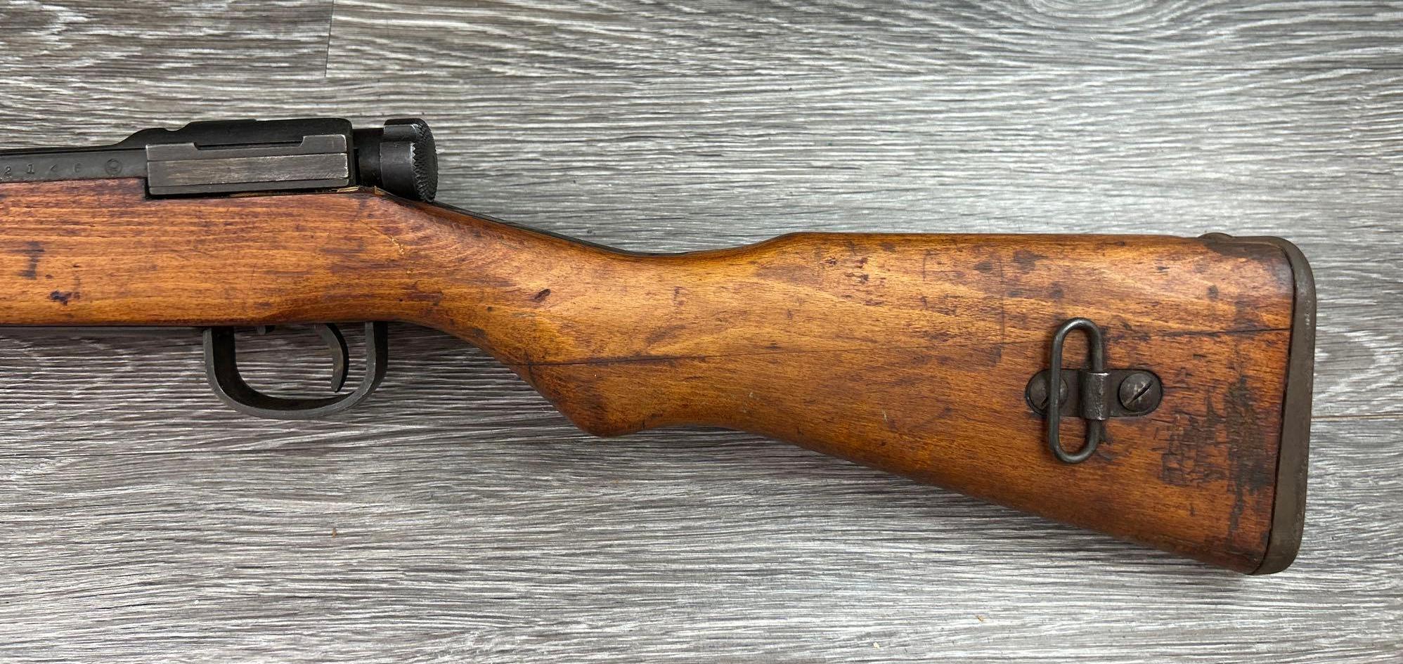 JAPANESE ARISAKA TYPE 99 RIFLE 7.7 CAL. w/ UNGROUND MUM/CHARACTERS