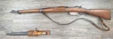 ANTIQUE STEYR MODEL M95 8x57 CAL RIFLE w/ BAYONET