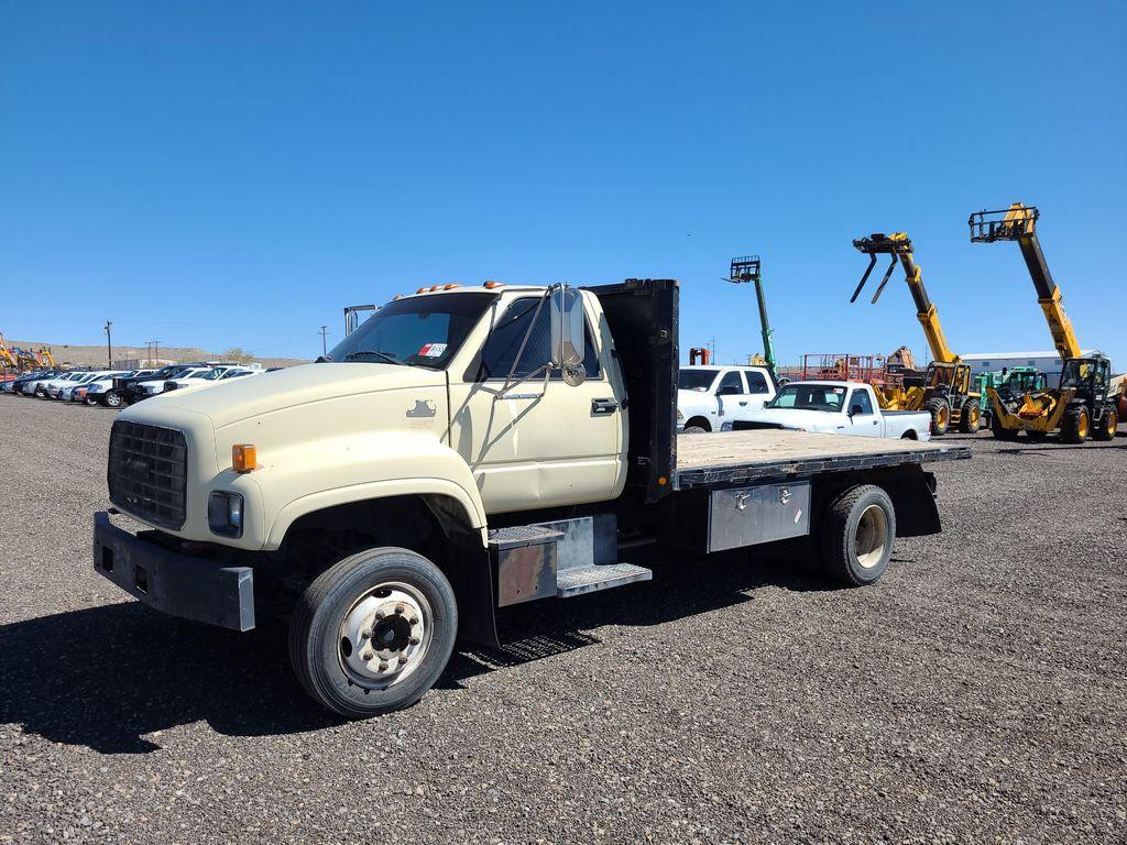 2001 GMC C6 S/A Flatbed Truck