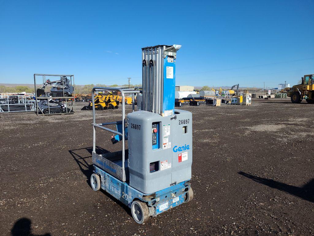 Genie GR-20 Personnel Lift