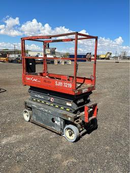 2014 Skyjack SJ111-3219 Scissor Lift